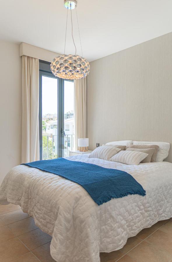 Beautiful Two Bedroom Apartment In Alamar ลากาลาเดมิฮาส ภายนอก รูปภาพ